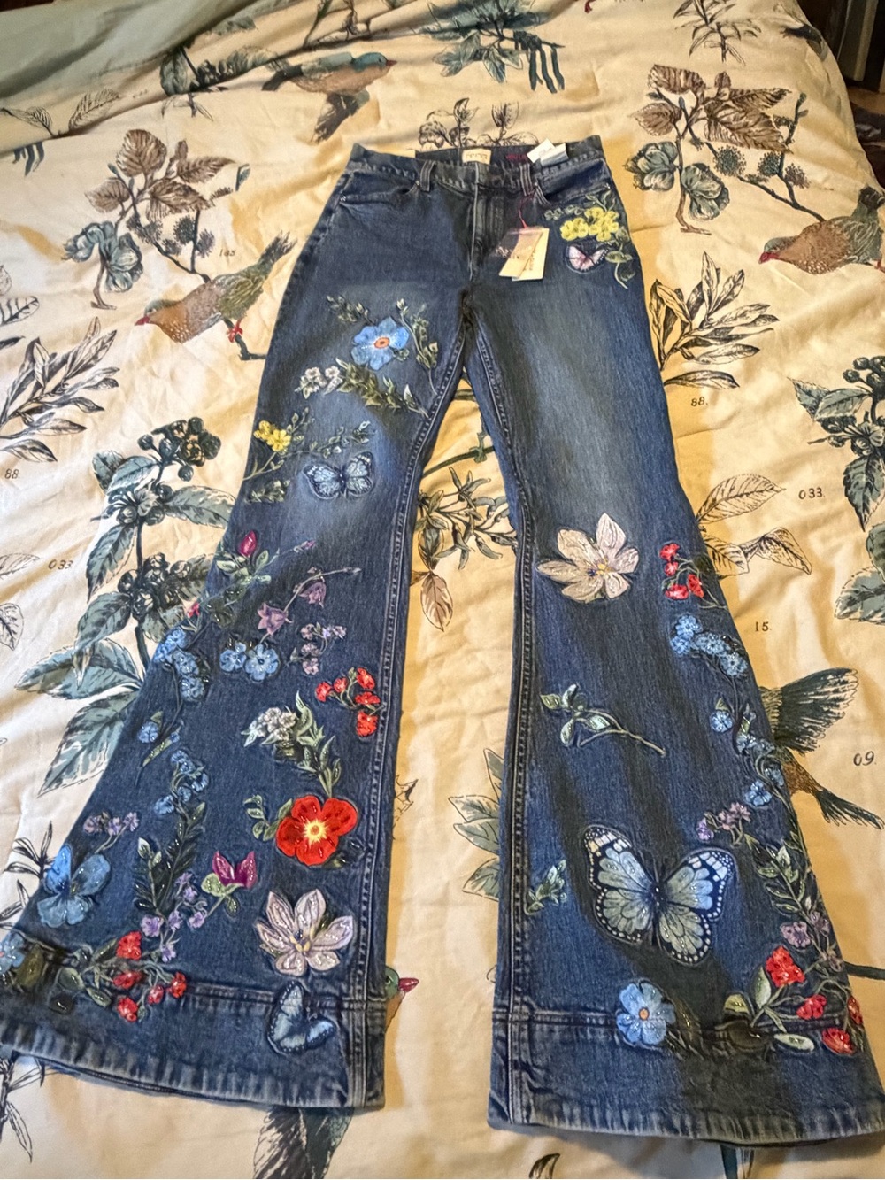 Alice & Olivia BEAUTIFUL EMBROIDERED JEAN 29 NWT - Picture 9 of 12